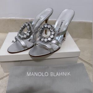Vintage Manola Blahnik silver heels with gems 38.5/8.5 luxury metallic